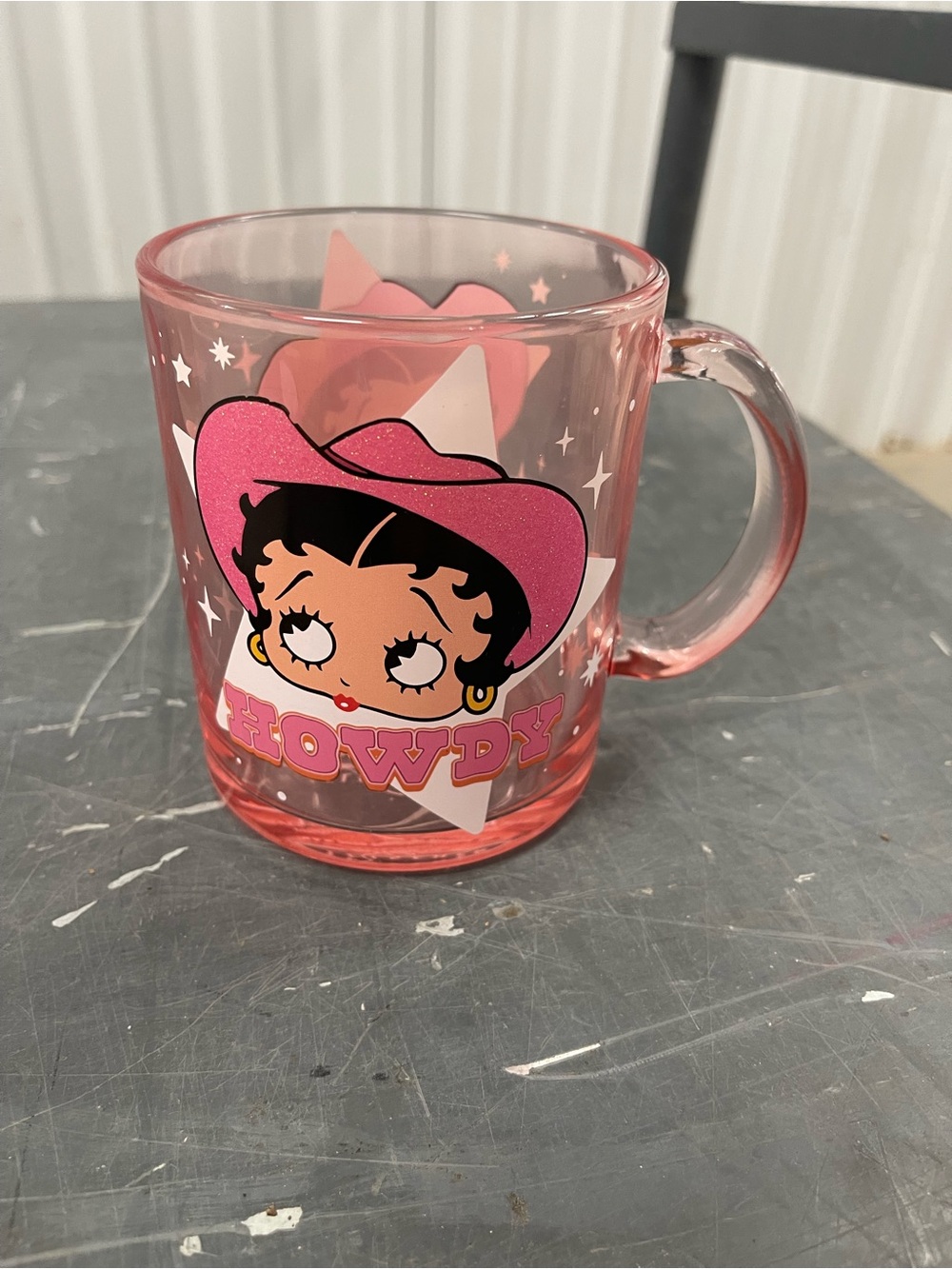 Betty Boop pink glass HOWDY 17.5 oz cowgirl mug - Brand new